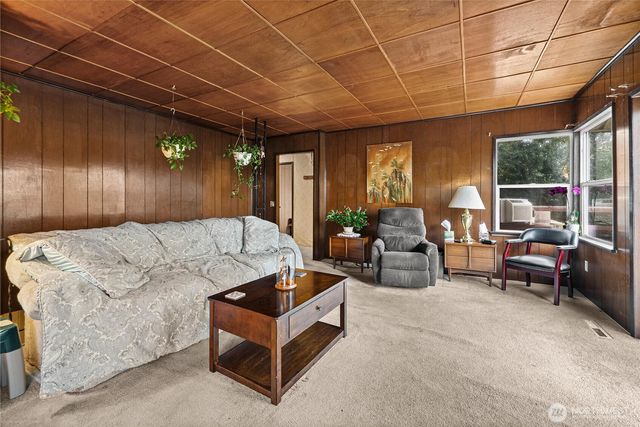 511 Division Street, Port Orchard, WA 98366