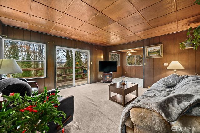 511 Division Street, Port Orchard, WA 98366