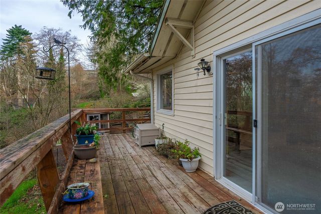 511 Division Street, Port Orchard, WA 98366