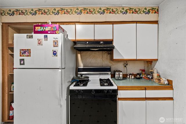 511 Division Street, Port Orchard, WA 98366