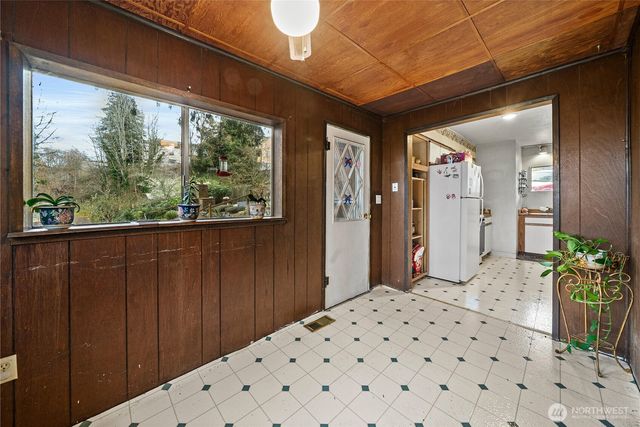 511 Division Street, Port Orchard, WA 98366