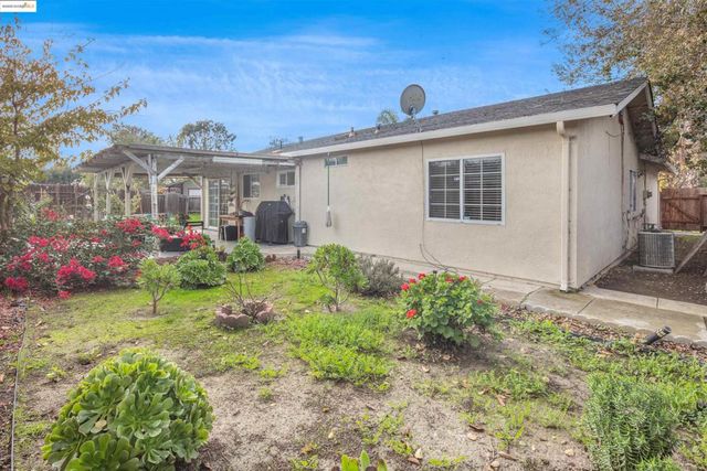 83 Asbury Way, Pittsburg, CA 94565