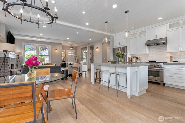 902 Captain Bay Court, Lynden, WA 98264