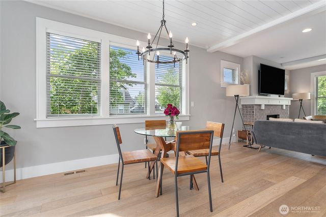 902 Captain Bay Court, Lynden, WA 98264