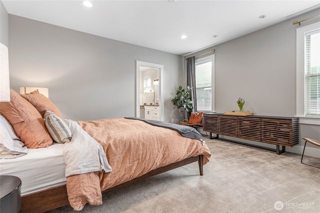 902 Captain Bay Court, Lynden, WA 98264