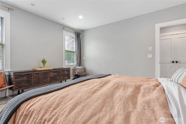 902 Captain Bay Court, Lynden, WA 98264