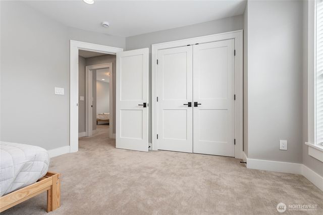 902 Captain Bay Court, Lynden, WA 98264