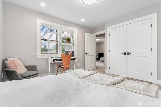 902 Captain Bay Court, Lynden, WA 98264