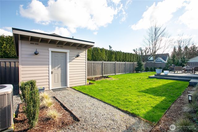 902 Captain Bay Court, Lynden, WA 98264