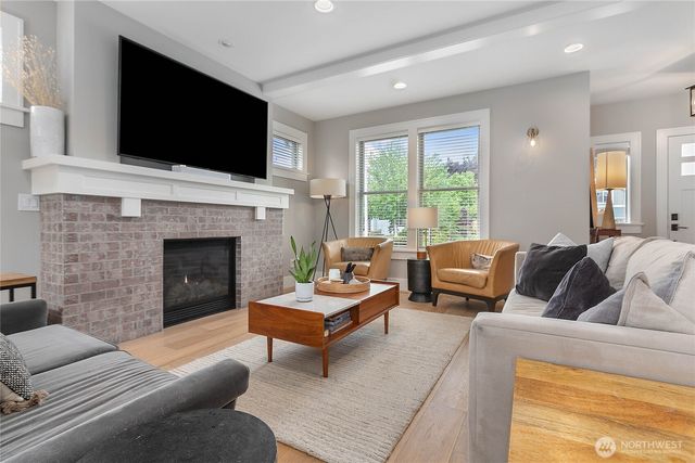 902 Captain Bay Court, Lynden, WA 98264