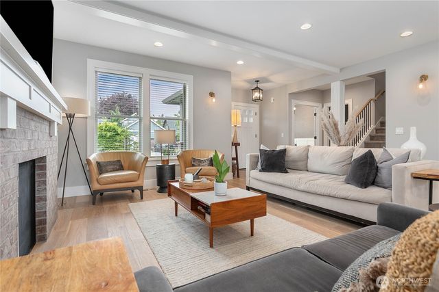 902 Captain Bay Court, Lynden, WA 98264