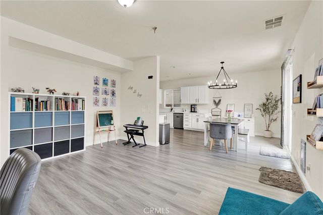 9037 Calico Court, Oak Hills, CA 92344