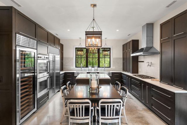 126 W 625 N, Valparaiso, IN 46385