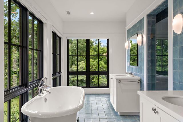 126 W 625 N, Valparaiso, IN 46385