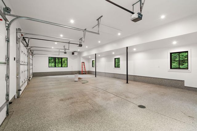 126 W 625 N, Valparaiso, IN 46385