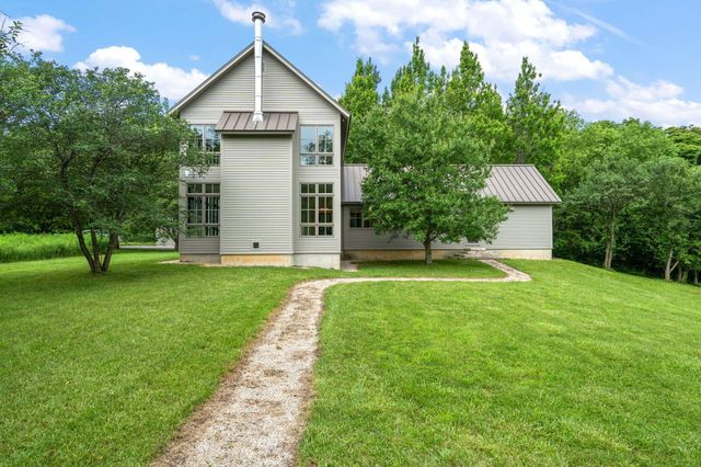 126 W 625 N, Valparaiso, IN 46385