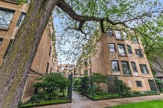 7021 N Sheridan Road 2, Chicago, IL 60626