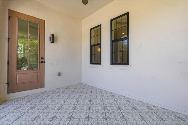 221 43RD AVENUE N, St Petersburg, FL 33703