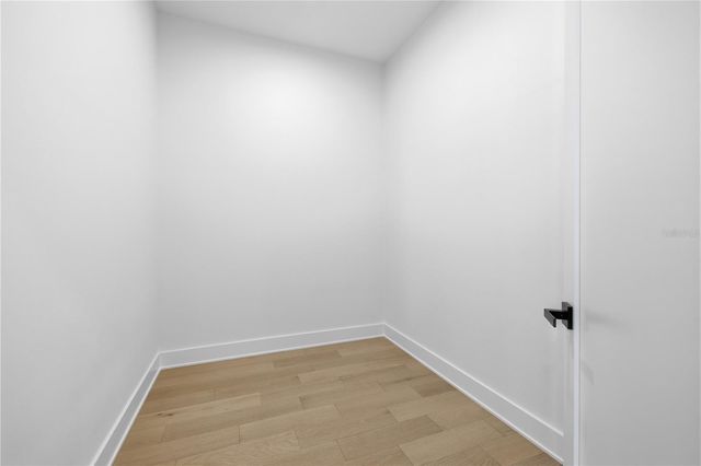 221 43RD AVENUE N, St Petersburg, FL 33703