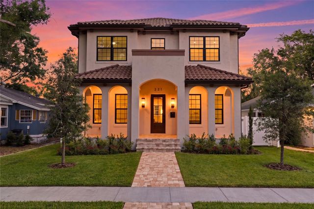 221 43RD AVENUE N, St Petersburg, FL 33703