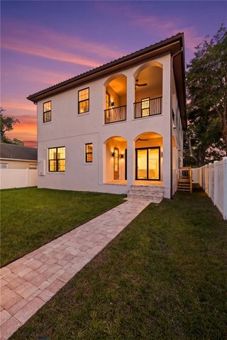 221 43RD AVENUE N, St Petersburg, FL 33703