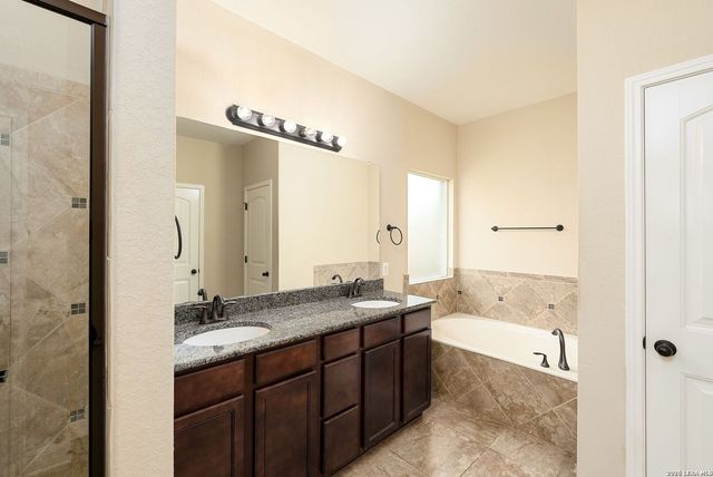 27027 Sable Run, Boerne, TX 78015