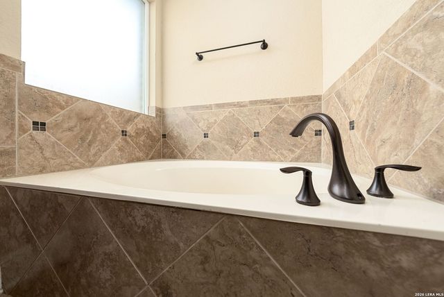 27027 Sable Run, Boerne, TX 78015