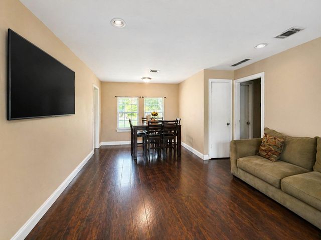 6519 Beekman Road, Houston, TX 77021