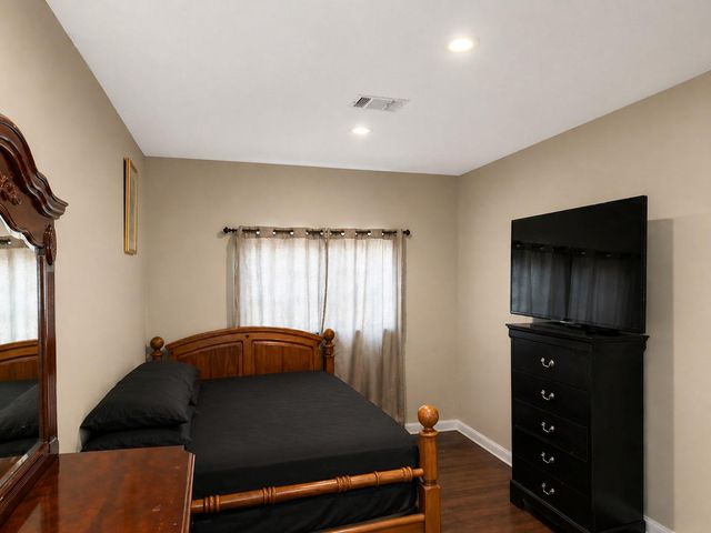 6519 Beekman Road, Houston, TX 77021