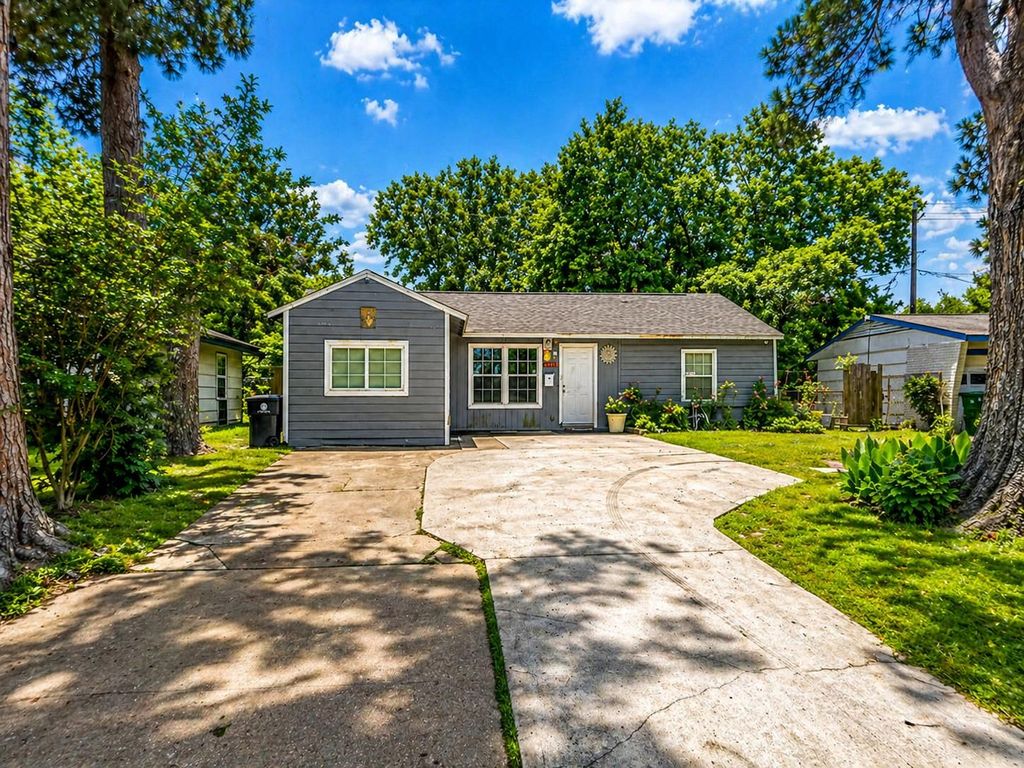 6519 Beekman Road, Houston, TX 77021