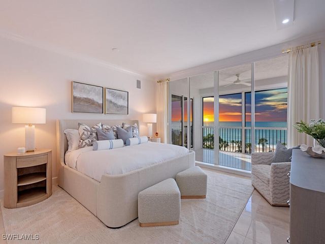 8473 Bay Colony DR 403, Naples, FL 34108