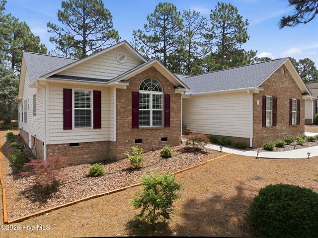 2 Minikahada Trail, Pinehurst, NC 28374