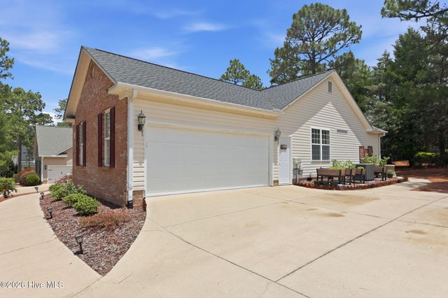 2 Minikahada Trail, Pinehurst, NC 28374