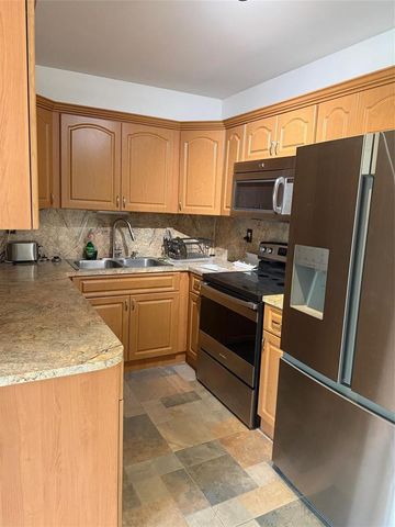 6151 SW 2nd Street, Margate, FL 33068