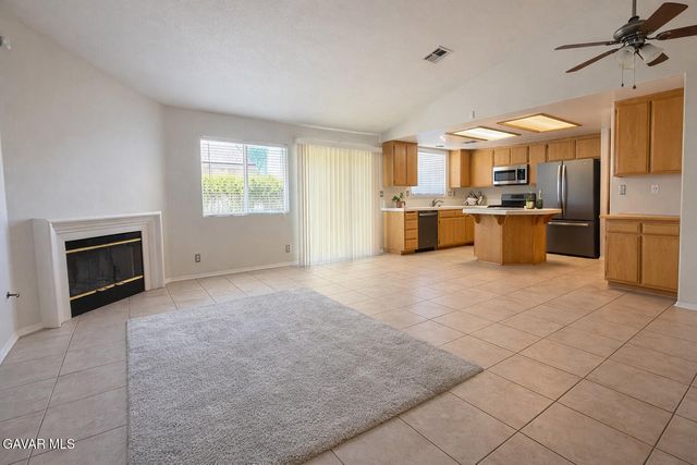 40150 Cantara Drive, Palmdale, CA 93550