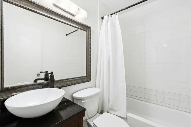 9406 N Creek DR, Austin, TX 78753