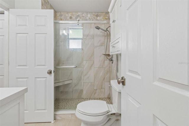 1105 E OAKWOOD STREET, Tarpon Springs, FL 34689