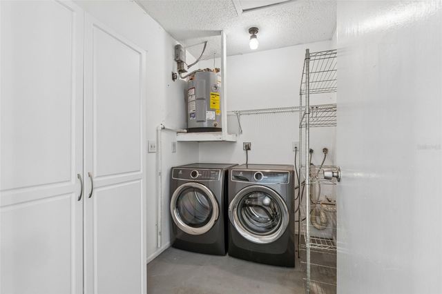 1105 E OAKWOOD STREET, Tarpon Springs, FL 34689