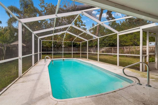 1105 E OAKWOOD STREET, Tarpon Springs, FL 34689