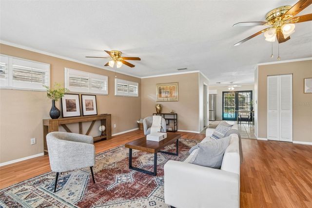 1105 E OAKWOOD STREET, Tarpon Springs, FL 34689