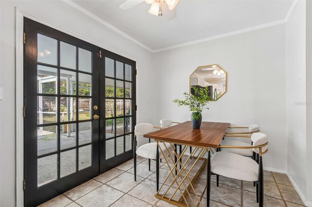 1105 E OAKWOOD STREET, Tarpon Springs, FL 34689