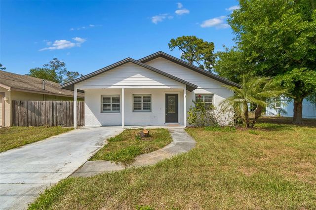 1105 E OAKWOOD STREET, Tarpon Springs, FL 34689