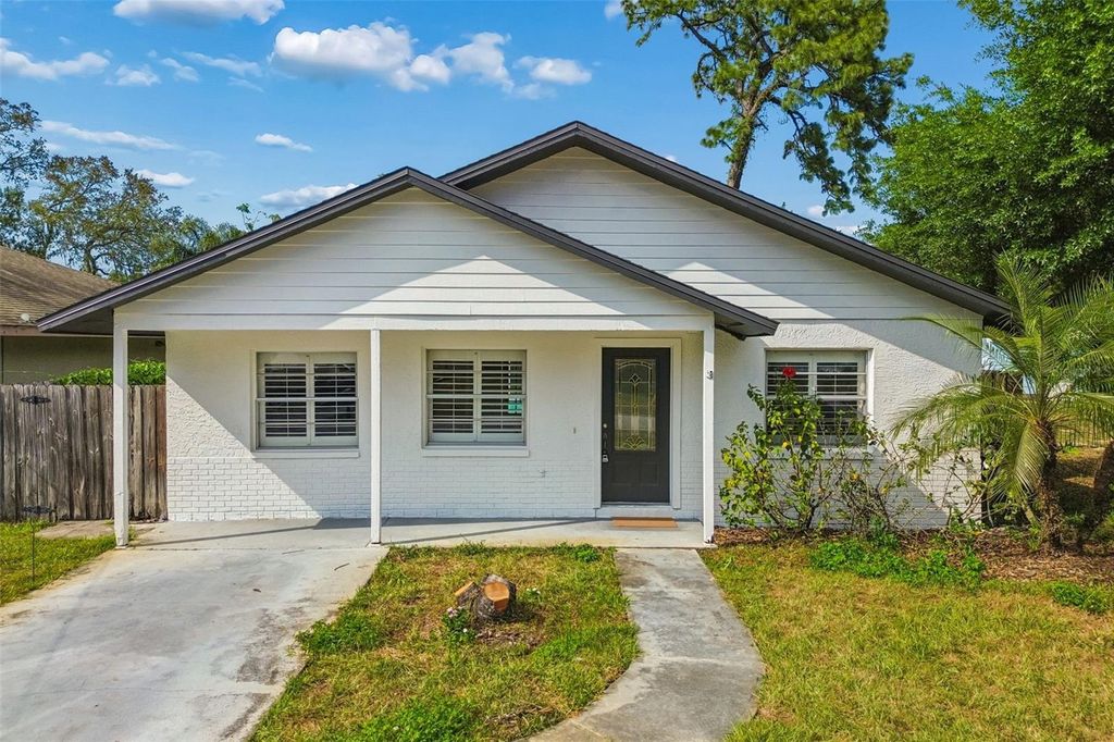 1105 E OAKWOOD STREET, Tarpon Springs, FL 34689