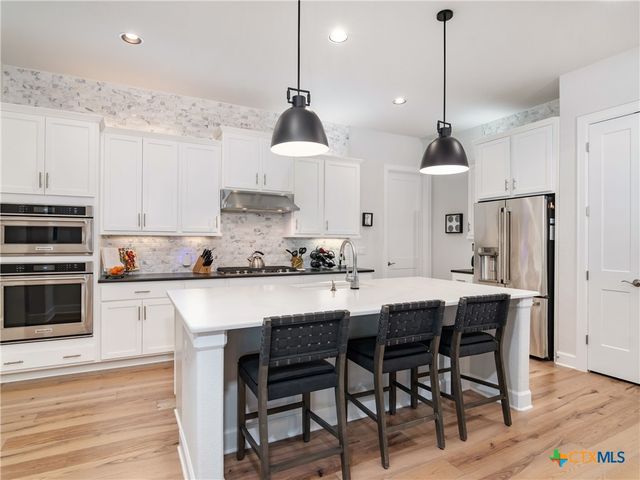 129 Balancing Laurel Drive, San Marcos, TX 78666