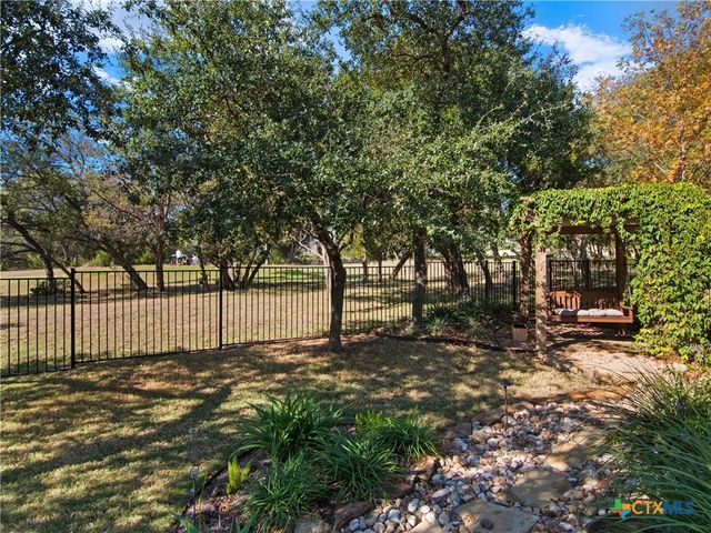 129 Balancing Laurel Drive, San Marcos, TX 78666