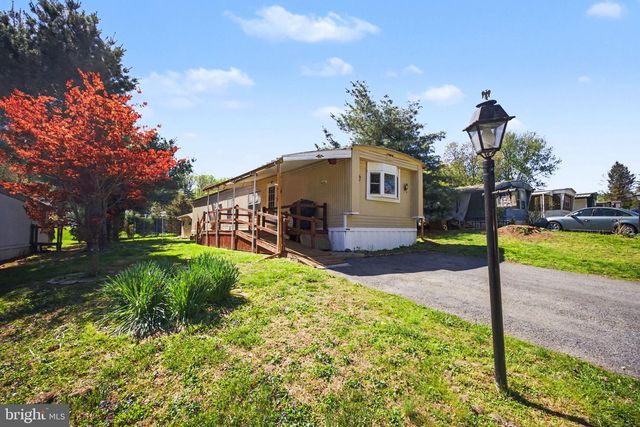 134 LOCUST LN, New Providence, PA 17560