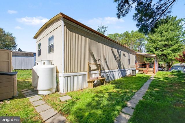 134 LOCUST LN, New Providence, PA 17560