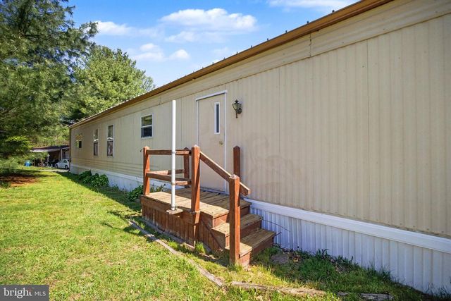 134 LOCUST LN, New Providence, PA 17560
