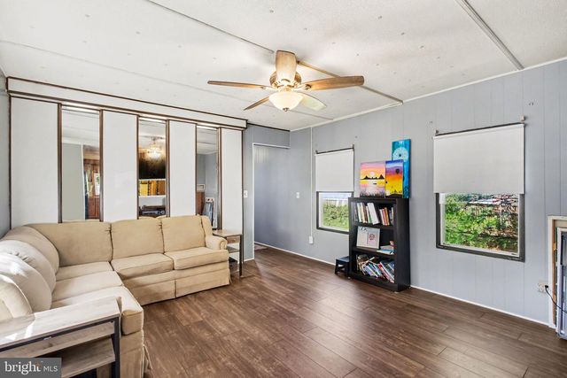 134 LOCUST LN, New Providence, PA 17560
