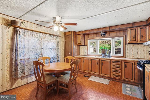 134 LOCUST LN, New Providence, PA 17560